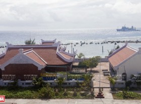 Image: Vinh Phuc Pagoda solemn in East Sea