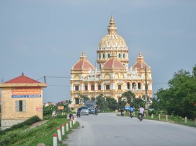 Image: The castle is “inlaid with gold”, inside the entire expensive interior of the giants in Hung Yen