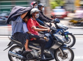 Image: Temperatures to top 40 Celsius degrees as heatwave blankets Vietnam