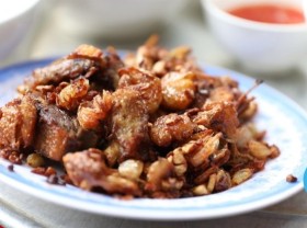 Image: Nom, nom, Vietnam - Episode 87: Duck fried with garlic