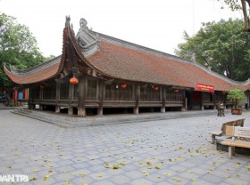 Image: The ancient communal houses have the most unique folk architecture in the Northern Delta