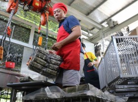Image: This Vietnamese man spent $13,000 creating the country’s first ‘banh chung’ machine