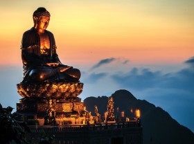 Image: What is special about the great Buddha statue at the top of Fansipan winning the Asian record?