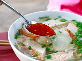 Image: Top 10 Delicious Jellyfish Restaurants in Nha Trang Attracting Many Visitors