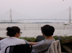Image: 3 riverside entertainment spots in Tay Do on April 30 holiday