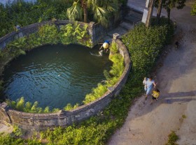 Image: Ancient village well in Hoa Lu former imperial city