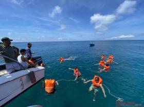 Image: Exploring Phu Quy Island
