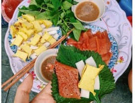 Image: Raw red jellyfish: An elaborate Vietnamese salad
