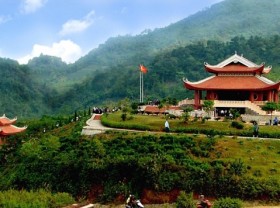 Image: Visit the ATK relic of Dinh Hoa – a place for the education of revolutionary history in Thai Nguyen