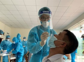 Image: 143 new Covid-19 cases detected, 49 in HCMC