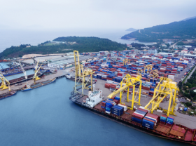 Image: South Korean enterprise launches new container shipping route to Vietnam