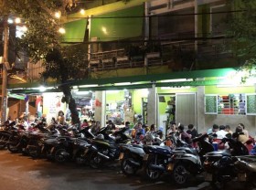 Image: Danang bans gatherings of over five persons in public