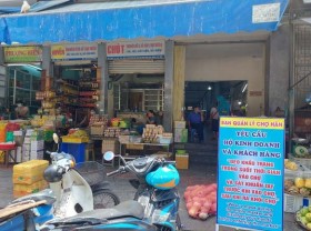 Image: Danang issues “market coupons” with QR Code