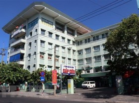 Image: Danang suspends Covid-19 vaccination after vaccinated nurse encounters anaphylaxis