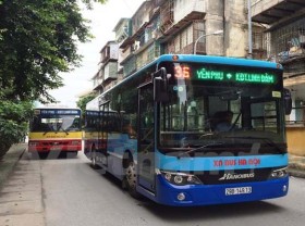 Image: Hanoi set to open 90-100 new bus routes