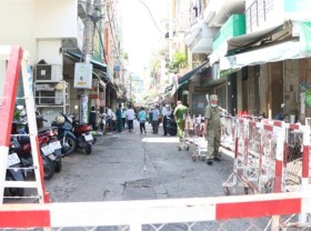 Image: HCMC suspends various services to curb Covid-19 spread