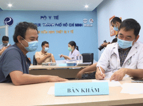 Image: HCMC: Nearly 100 journalists vaccinated against Covid-19