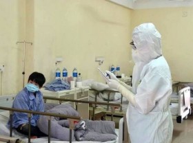 Image: Aid called for children suffered from COVID-19