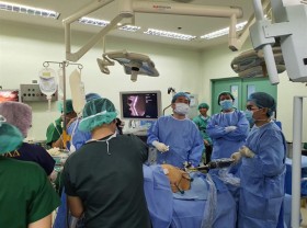 Image: HCM City's health sector wins regional, int'l acclaim