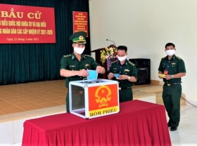 Image: In Photos Early voting held in border areas islands