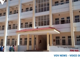 Image: Vietnam extends COVID-19 quarantine to 21 days