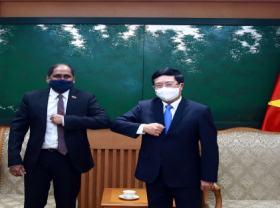 Image: Vietnam proposes cooperation with Singapore in Covid 19 prevention vaccines