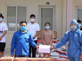 Image: Vietnamese students in Laos get support amid COVID-19