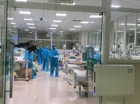 Image: One Covid-19 patient dies