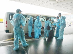 Image: Quarantine period for immigrants may be shortened