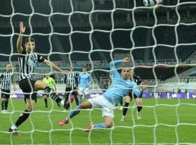 Image: Football: Torres hat-trick as record-breaking Man City beat Newcastle