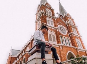 Image: Attend the most beautiful churches in Bao Loc for virtual devotees