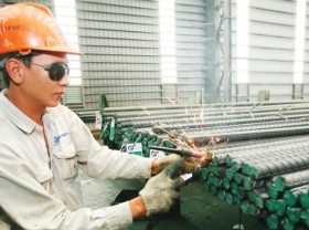 Image: Local steelmakers red hot on investment