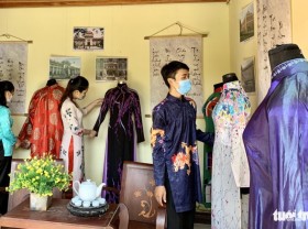 Image: Breakfast @ Tuoi Tre News — May 17