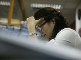 Image: Burnout, workplace stress put damper on success in Vietnam
