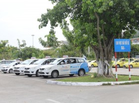 Image: Driver’s COVID-19 infection halts taxi, ride-hailing, delivery services in Da Nang