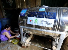 Image: Oxfam completes emergency relief package in 4 central provinces