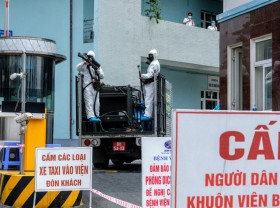 Image: Vietnam reports highest-ever 24-hour surge in local coronavirus infections