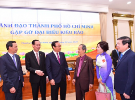 Image: Vietnamese abroad never forget love for homeland