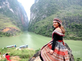 Image: Cruise through the deepest abyss in Southeast Asia