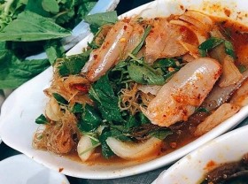Image: Deep herring salad in Nha Trang