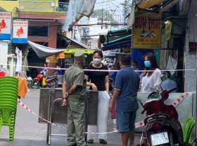 Image: Two eateries in HCMC locked down due to Covid-19 case