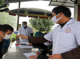 Image: Vietnam locality awards people 437 USD for reporting illegal immigrants