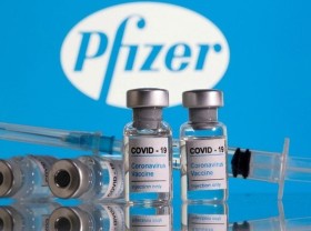 Image: Brazil buys 100 million more doses of Pfizer's COVID-19 vaccine