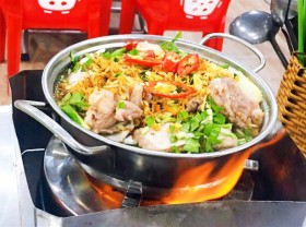 Image: “A taste of the sea” hotpot in Vung Tau