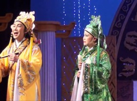 Image: Cải lương stars perform in TV show