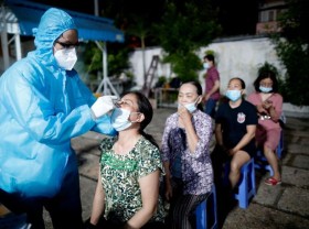 Image: HCMC intensifies Covid-19 containment measures