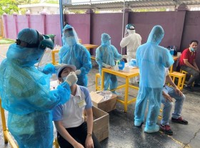 Image: HCMC makes up most of new Covid-19 infections