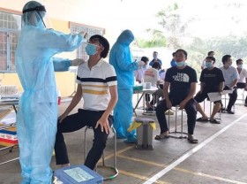 Image: Health Ministry reports 15 new Covid-19 cases, 563 cases in HCMC tagged