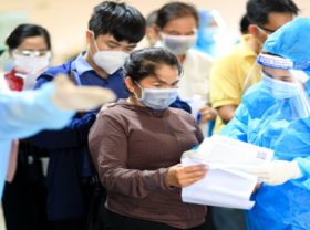 Image: Vietnamese artists volunteer in Ho Chi Minh City vaccination campaign