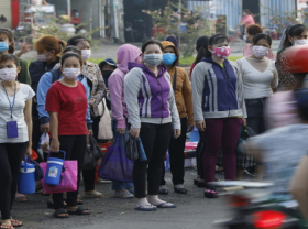 Image: Vietnam News Today June 23 22 000 factory workers in HCMC Binh Duong suspended from work amid Covid 19